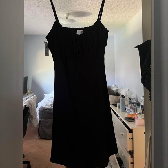 Aritzia Sunday Best Delilah Dress - Picture 2 of 4